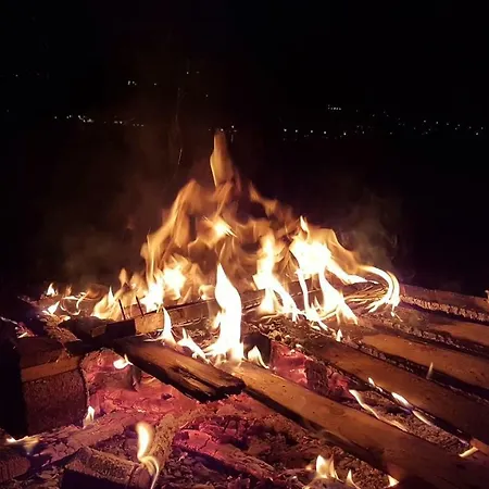 Viasara Glamping Tent Comolake 莱科